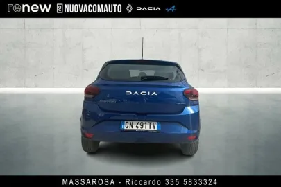 Car image 3