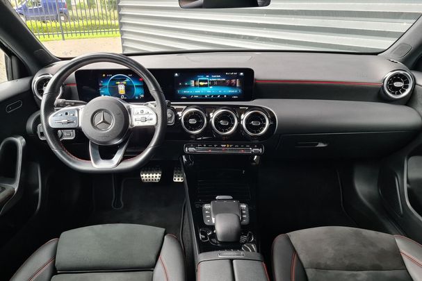 Mercedes-Benz A 180 100 kW image number 4