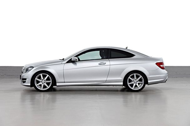 Mercedes-Benz C 220 Coupe CDI 7G-Tronic 125 kW image number 4