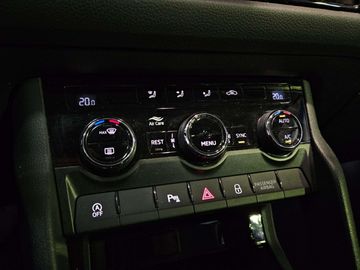 Car image 41