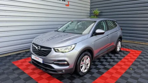 Car image 1