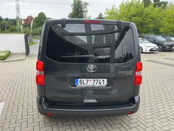 Car image 33