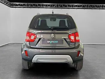 Car image 4
