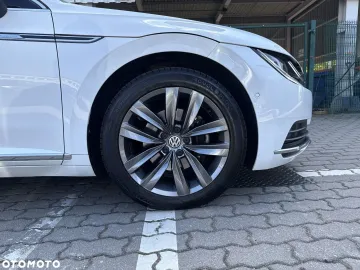 Car image 36