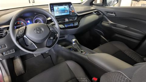 Car image 11