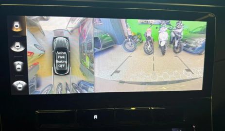 Car image 28