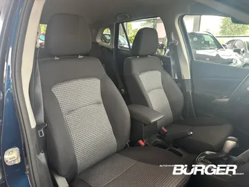 Car image 27