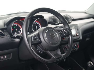 Car image 26