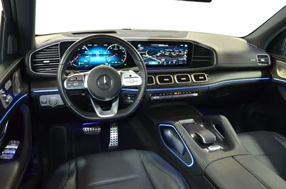 Car image 30