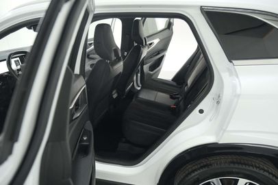 Car image 31