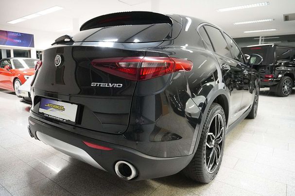 Alfa Romeo Stelvio 2.2 118 kW image number 4