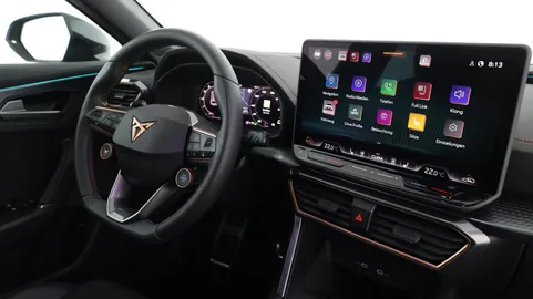 Car image 32