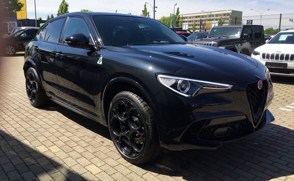 Alfa Romeo Stelvio V6 2.9 Quadrifoglio 375 kW image number 2