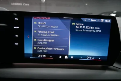 Car image 32