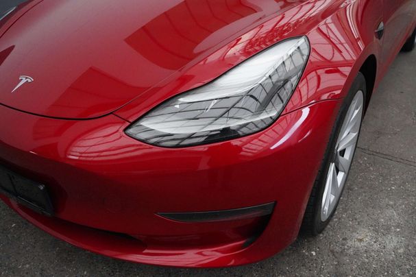 Tesla Model 3 Long Range AWD 366 kW image number 14