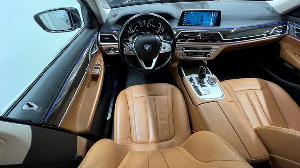 BMW 730d xDrive 196 kW image number 16