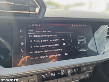 Car image 40