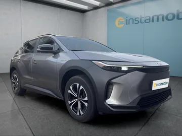 Car image 2