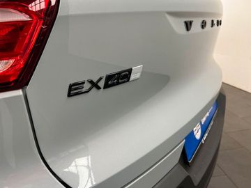 Car image 30