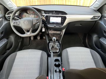 Car image 15