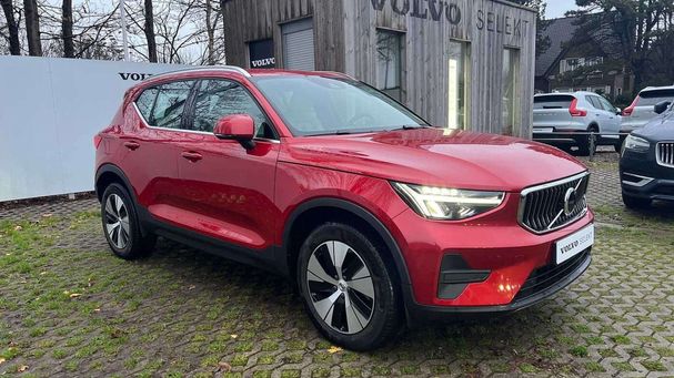 Volvo XC40 T4 155 kW image number 6