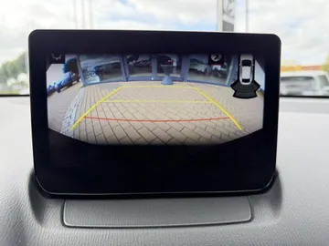 Car image 27