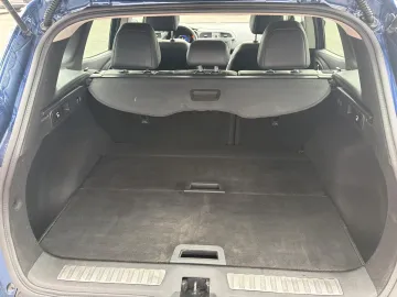 Car image 47