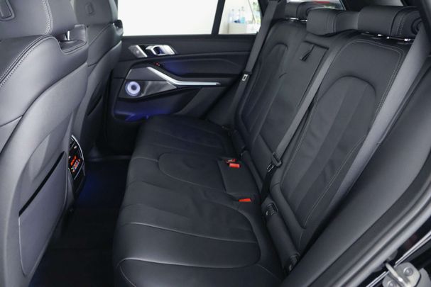 BMW X5 45e xDrive 290 kW image number 13