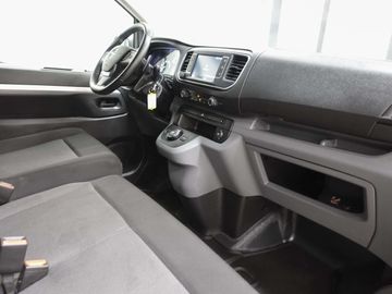 Car image 37