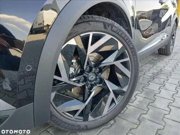 Car image 32