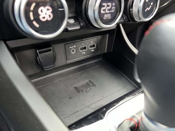 Car image 30