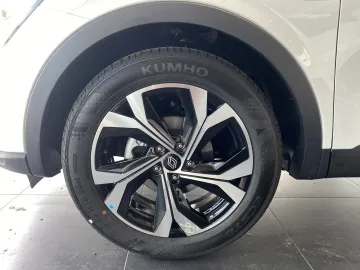 Car image 41