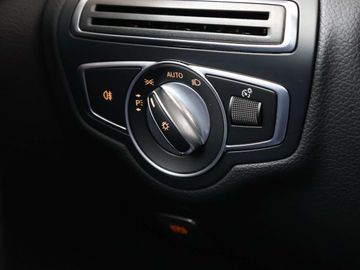 Car image 38