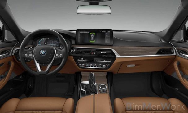 BMW 530 Touring 215 kW image number 2