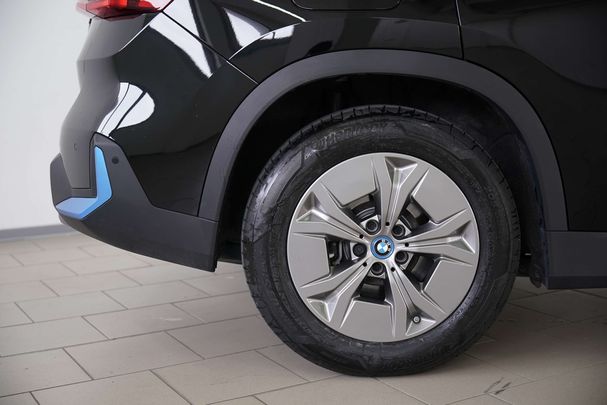 BMW iX1 xDrive30 200 kW image number 7