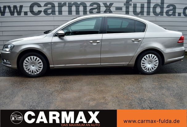 Volkswagen Passat Blue Comfortline 103 kW image number 18