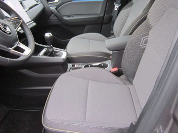 Car image 12