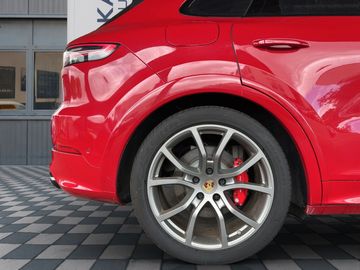 Car image 33