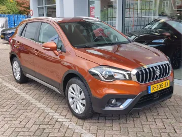Car image 2