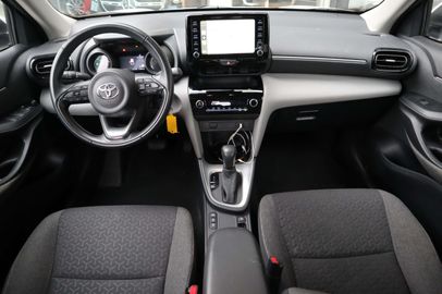 Car image 6