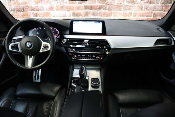 BMW 520i Touring 135 kW image number 16