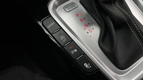 Car image 33