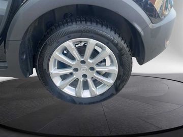 Car image 11