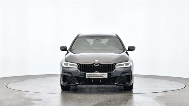 BMW 520d Touring xDrive 140 kW image number 2