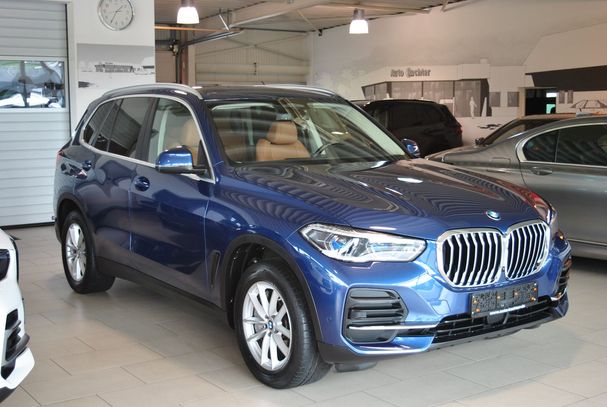 BMW X5 xDrive 250 kW image number 2