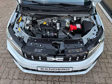 Car image 23