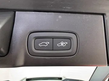 Car image 35