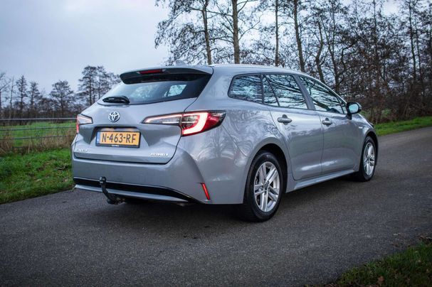 Toyota Corolla 1.8 Hybrid Touring Sports 90 kW image number 19