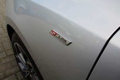 Car image 38