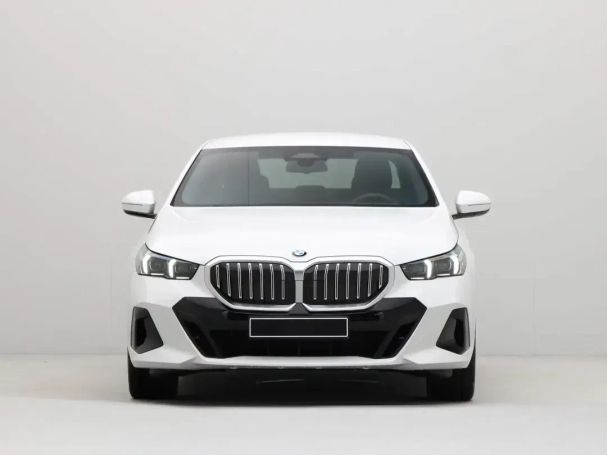 BMW 520i 135 kW image number 3